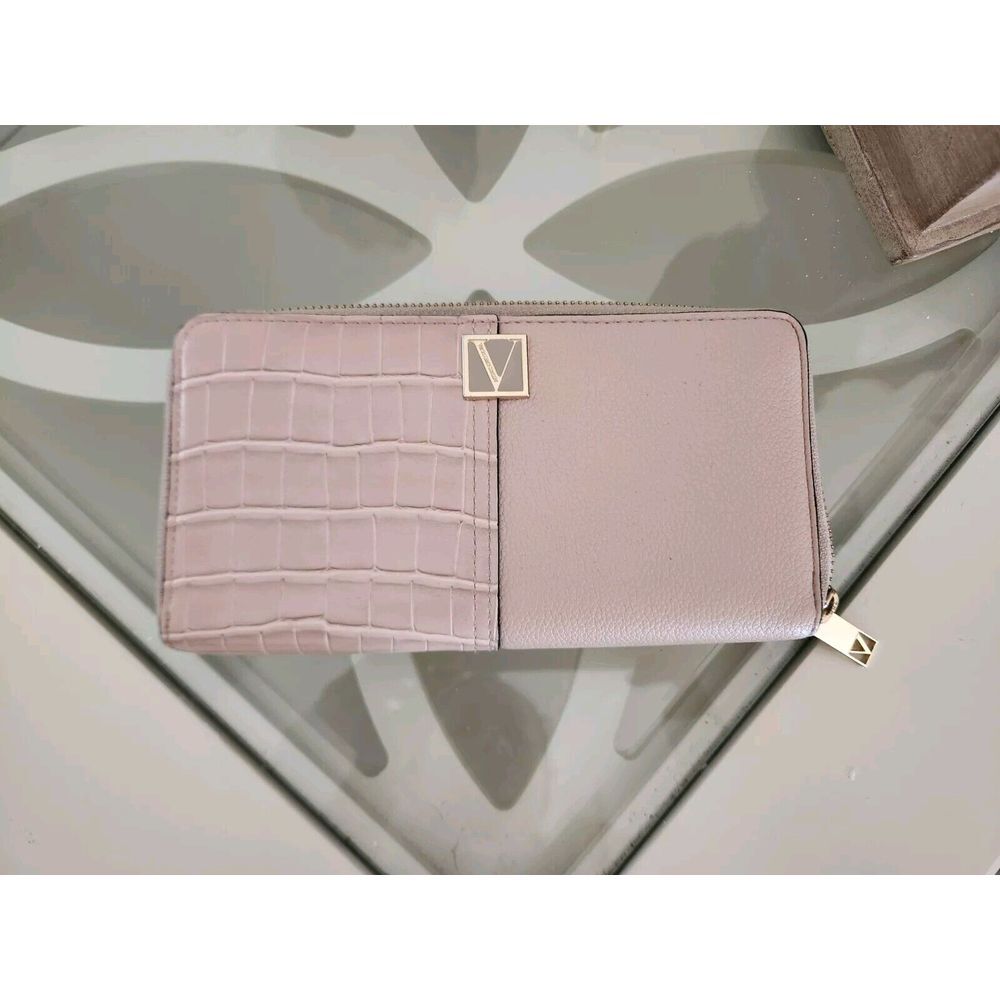 Victoria's Secret Limited Edition Zip Around  Wallet‎ Faux Leather Pink